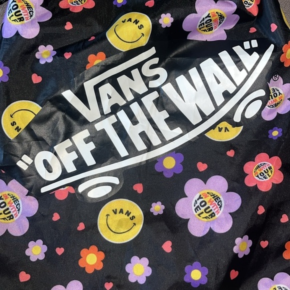 VANS Benched Bag Drawstring Backpack Unisex Shoulder Bag Black Floral Smiley - Picture 6 of 11
